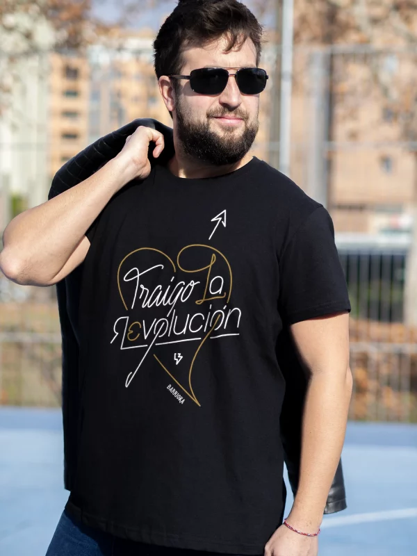 Camiseta "Traigo la Revolución" para Mamás y Papás