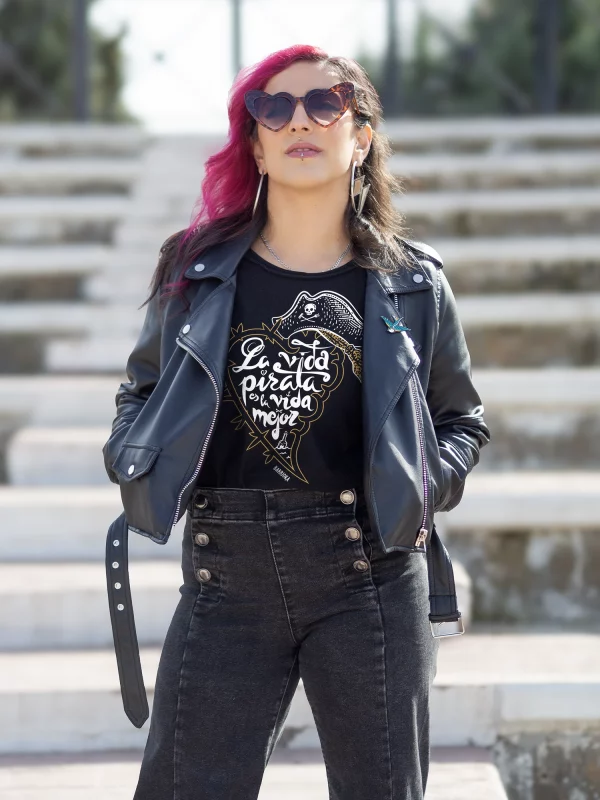 Camiseta "vida pirata"