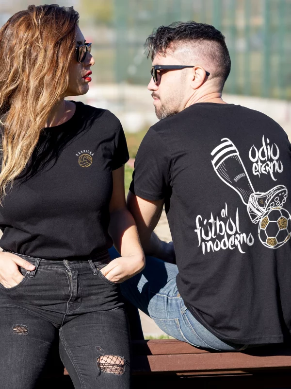 Camiseta "odio eterno al fútbol moderno"