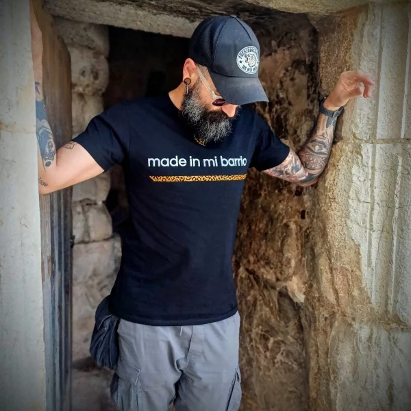 Camiseta "made in mi barrio"